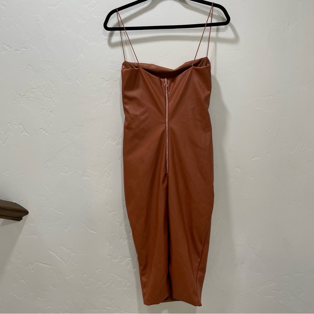 NWT Nookie Posse x Revolve Women 8 Large Midi Dress Faux Leather Brown Tan Flaw - Picture 9 of 16